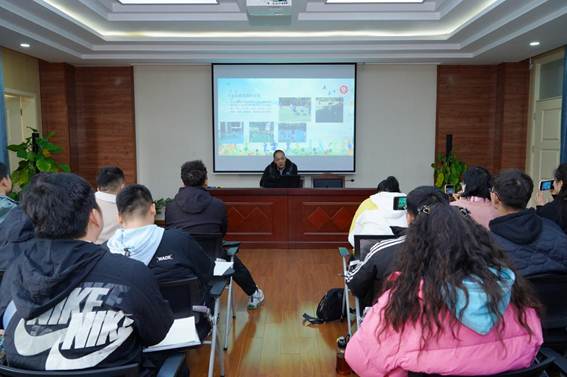 说明: d2b9f39f5a1b27538414b09b4c924fb